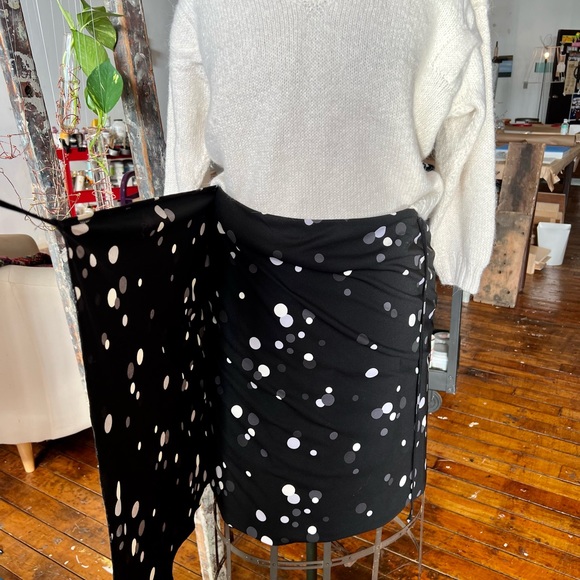 DKMY faux wrap work skirt - Picture 3 of 5